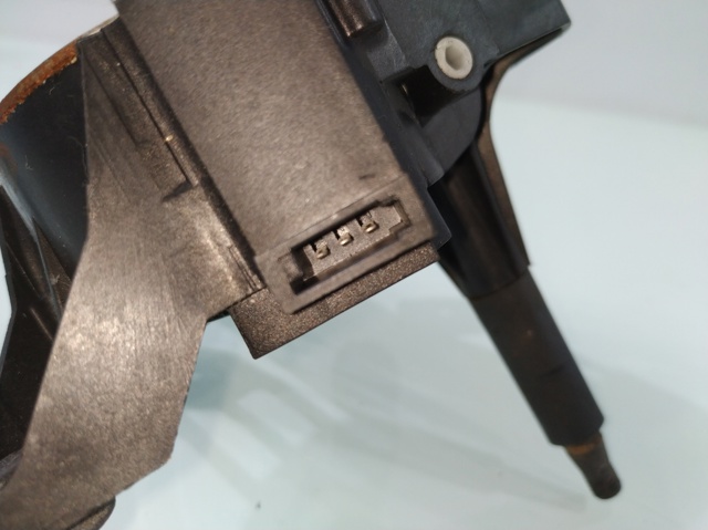 Silniczek wycieraczki tylnej szyby Fiat Qubo 255