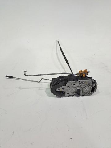 Zamek drzwi przednich prawych 13579515 OPEL