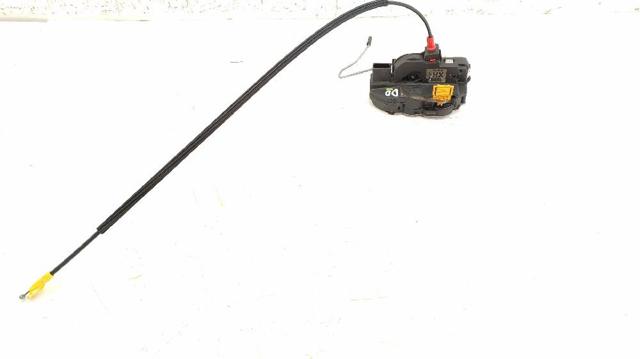Zamek drzwi przednich prawych 13579515 OPEL