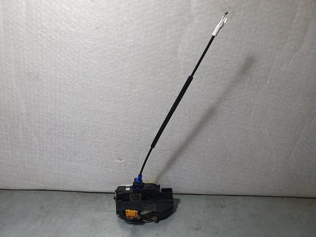 Zamek drzwi przednich lewych 13579522 OPEL
