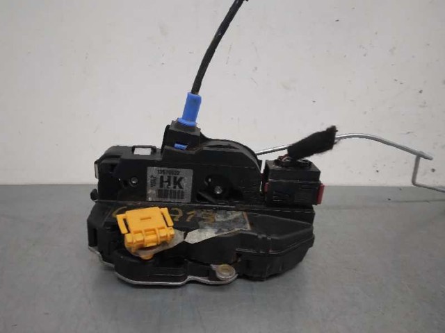 Zamek drzwi przednich lewych 13579522 OPEL