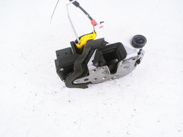Zamek drzwi tylnych lewych 13579545 OPEL