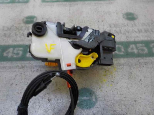 Zamek drzwi tylnych lewych 13579545 OPEL