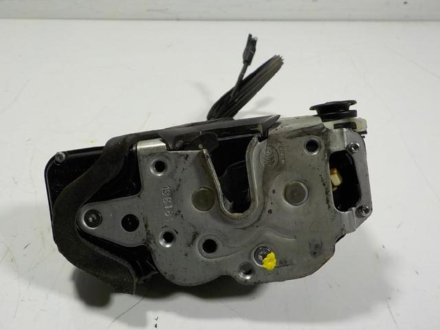 Zamek drzwi tylnych lewych 13579545 OPEL