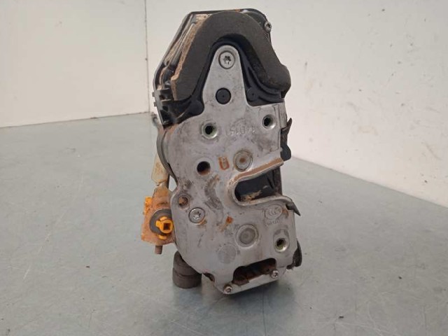Zamek drzwi tylnych lewych 13579557 OPEL