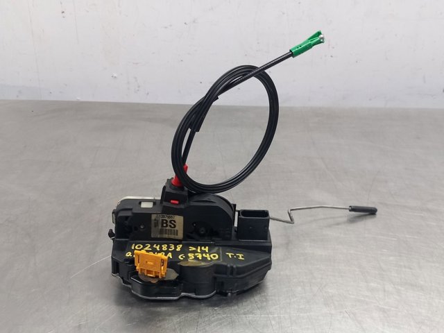 Zamek drzwi tylnych lewych 13579557 OPEL