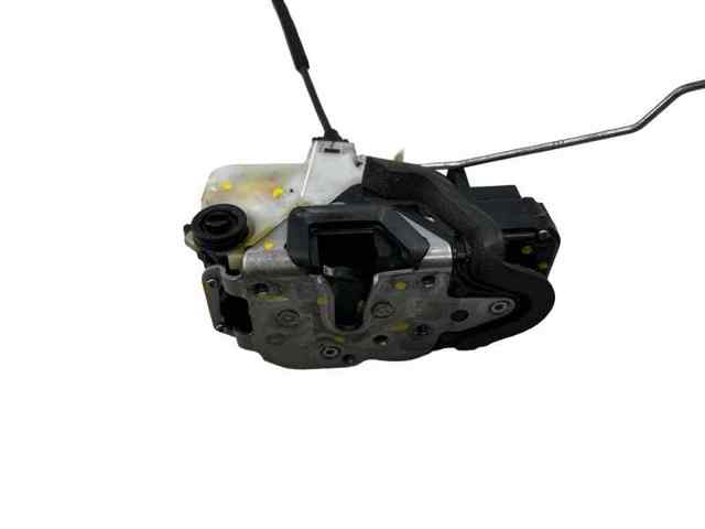 Zamek drzwi tylnych prawych 13579566 OPEL