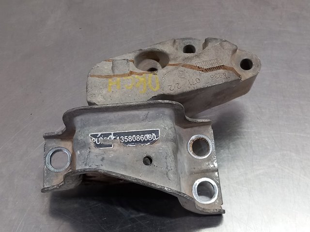 Poduszka (podpora) silnika prawa 1358086080 PEUGEOT