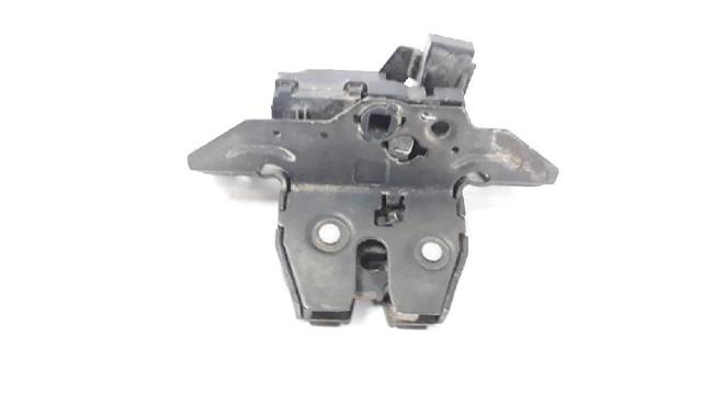 Zamek klapy bagażnika (3/5 drzwi tylnych) 13587646 OPEL