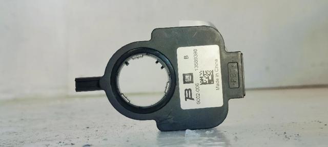 Czujnik kąta skrętu kierownicy 13589398 OPEL