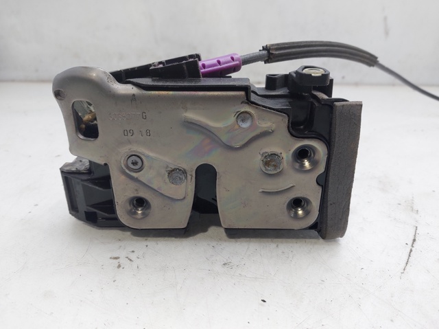 Zamek drzwi przednich lewych 13597528 OPEL