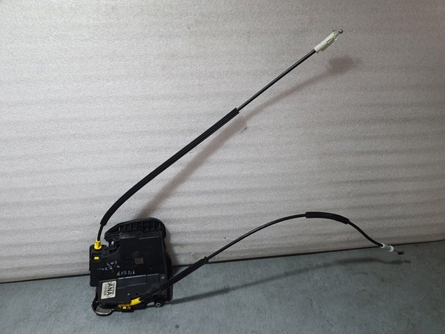 Zamek drzwi przednich lewych 13597536 OPEL