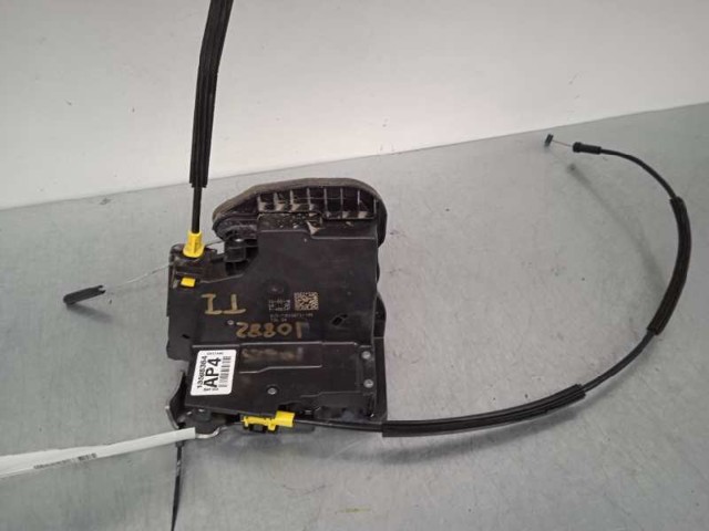 Zamek drzwi tylnych lewych 13598364 OPEL