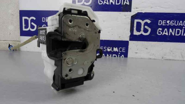 Zamek drzwi przednich prawych Fiat Qubo 255