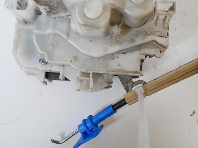 Zamek drzwi przednich prawych Fiat Qubo 255