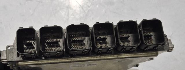 Sterownik silnika BMW X7 G07