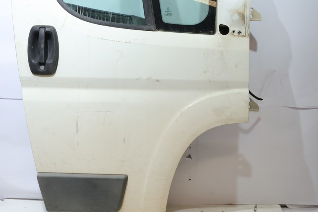 Drzwi przednie prawe 1364511080 FIAT