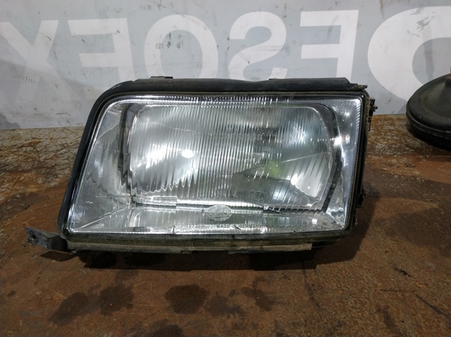 Reflektor prawy 13797200 VAG