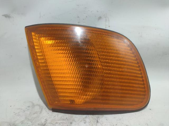 Kierunkowskaz prawy 137984 VAG