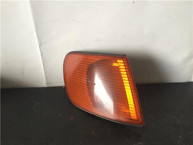 Kierunkowskaz prawy 137984 VAG