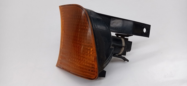 Kierunkowskaz lewy 1384033 BMW