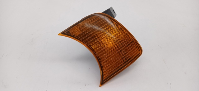 Kierunkowskaz lewy 1384033 BMW