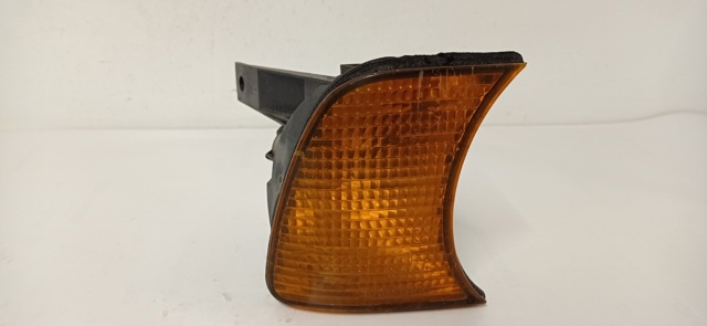 Kierunkowskaz prawy 1384034 BMW