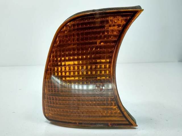 Kierunkowskaz prawy 1384034 BMW