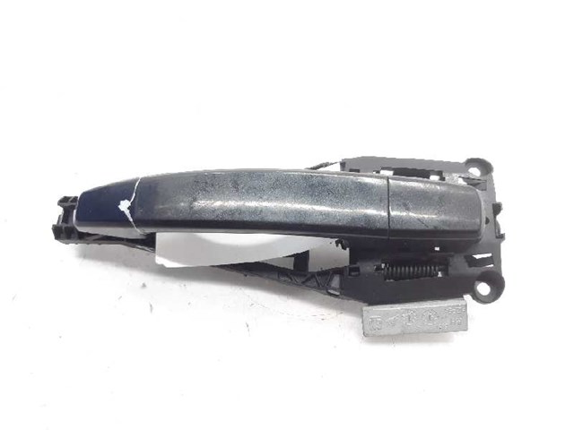 Klamka drzwi przednich zewnętrzna 138615 OPEL