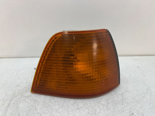 Kierunkowskaz prawy 1387044 BMW