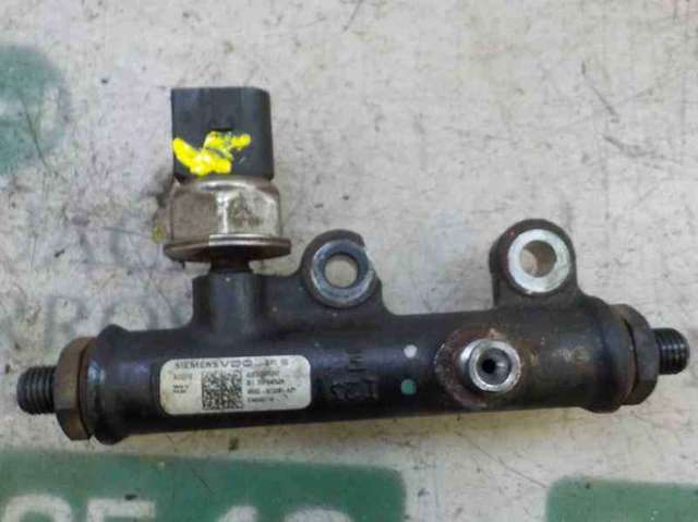 Czujnik ciśnienia paliwa 1387695 LAND ROVER