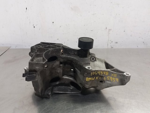 Wspornik alternatora 13992010 BMW