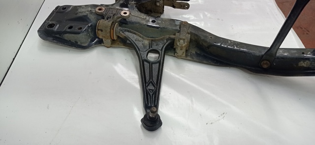 Korpus osi przedniej 1400013880 PEUGEOT