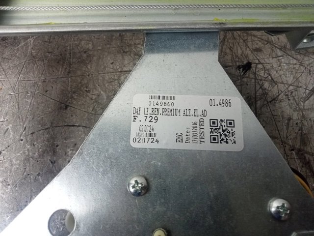 Mechanizm podnoszenia szyby drzwi przednich prawych DAF 45