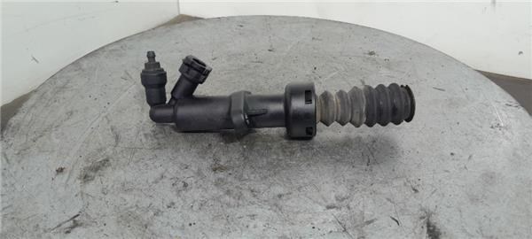 Cylinder roboczy sprzęgła 1401120880 FIAT