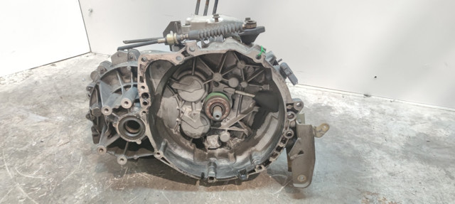 Mechaniczna skrzynia biegów w komplecie 141M56L2 VOLVO