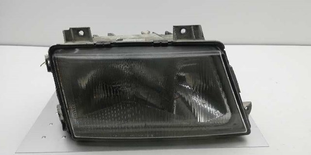 Reflektor prawy 14377400 MERCEDES