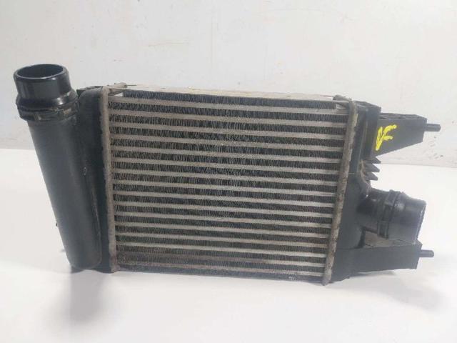 Chłodnica intercoolera 144613ZU0B NISSAN