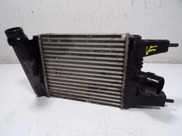 Chłodnica intercoolera 144613ZU0B NISSAN