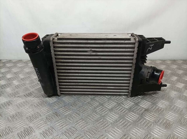 Chłodnica intercoolera 144613ZU1B NISSAN