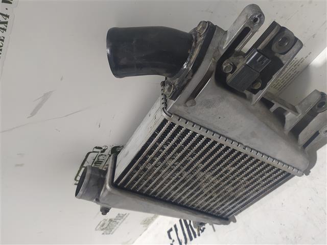 Chłodnica intercoolera 14461VC104 NISSAN