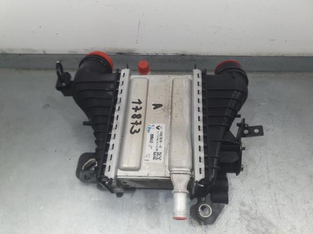 Chłodnica intercoolera 144967867R RENAULT