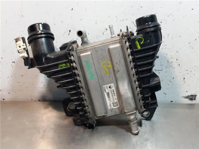 Chłodnica intercoolera 144967867R RENAULT