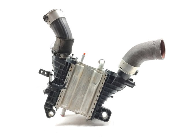 Chłodnica intercoolera 144967867R RENAULT