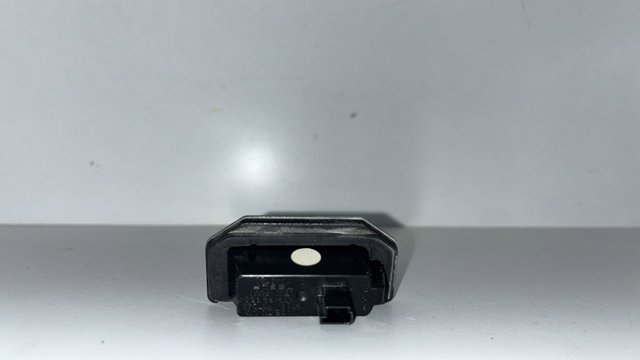Tesla Model 3 sedana kupić w Polsce