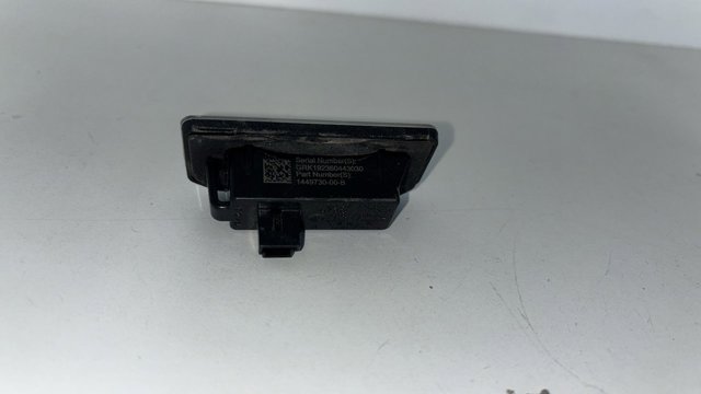 Tesla Model 3 (5YJ3)