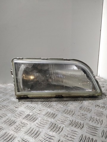 Reflektor prawy 14556200 VOLVO