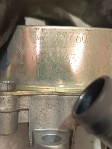 Pompa podciśnienia 146503760R NISSAN