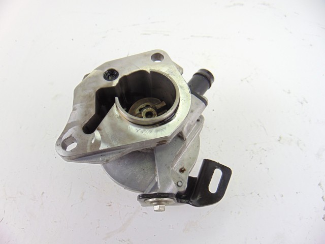 Pompa podciśnienia 146505272R MERCEDES