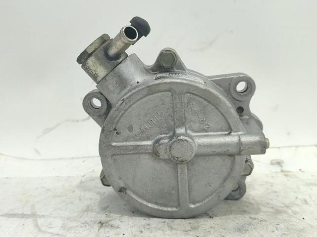 Pompa podciśnienia Nissan Primera P12